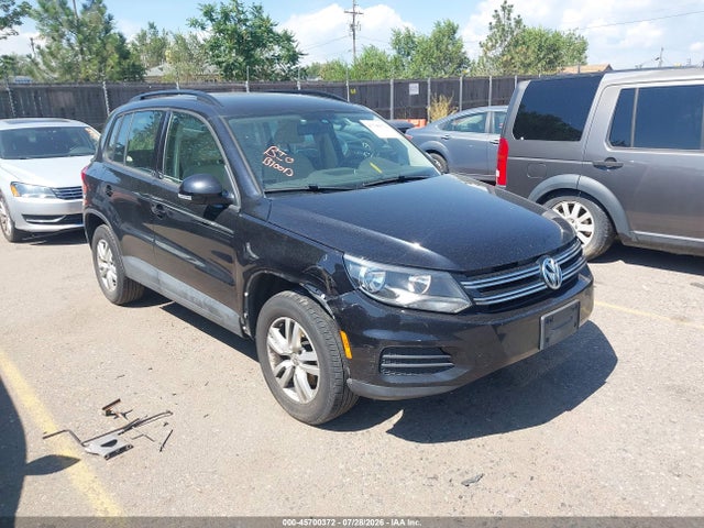 2016 Volkswagen Tiguan S მანქანა იყიდება აუქციონზე, vin: WVGBV7AX0GK000296, აუქციონის ნომერი: 45700372