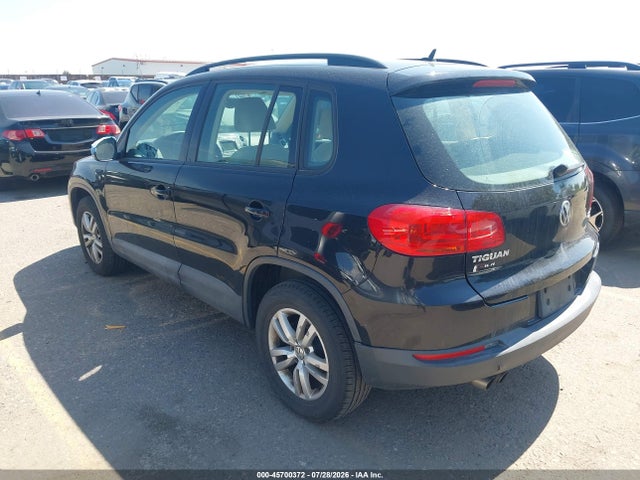 2016 Volkswagen Tiguan S მანქანა იყიდება აუქციონზე, vin: WVGBV7AX0GK000296, აუქციონის ნომერი: 45700372