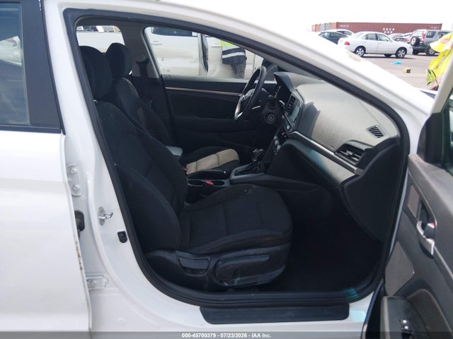Продажа на аукционе авто 2020 Hyundai Elantra Sel, vin: 5NPD84LF8LH541287, номер лота: 45700379