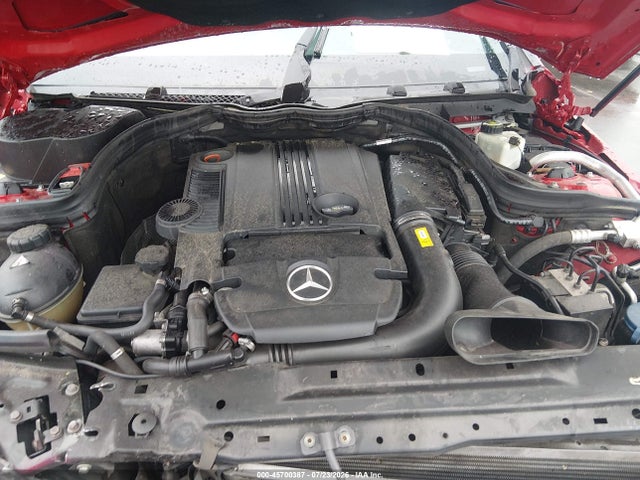 2013 Mercedes-benz C 250 მანქანა იყიდება აუქციონზე, vin: WDDGJ4HB1DG076189, აუქციონის ნომერი: 45700387