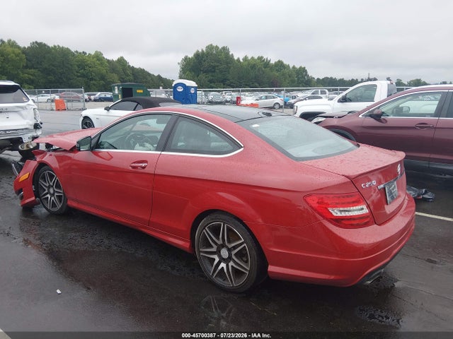 2013 Mercedes-benz C 250 მანქანა იყიდება აუქციონზე, vin: WDDGJ4HB1DG076189, აუქციონის ნომერი: 45700387