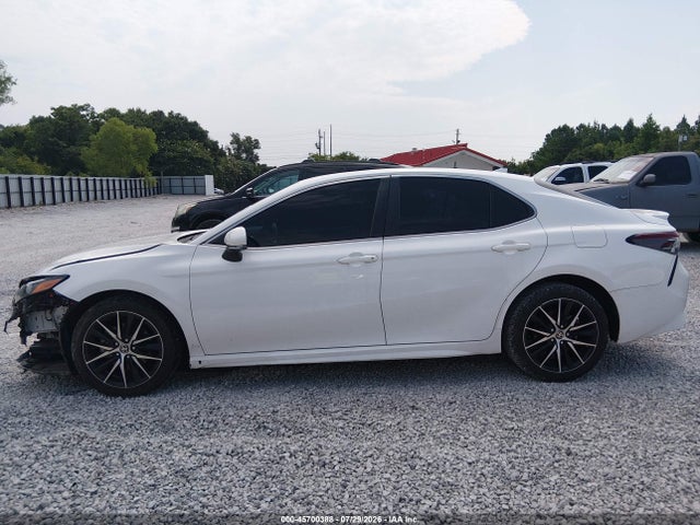 2022 Toyota Camry Se მანქანა იყიდება აუქციონზე, vin: 4T1G11AK8NU624318, აუქციონის ნომერი: 45700388