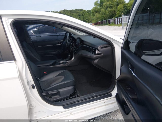 2022 Toyota Camry Se მანქანა იყიდება აუქციონზე, vin: 4T1G11AK8NU624318, აუქციონის ნომერი: 45700388