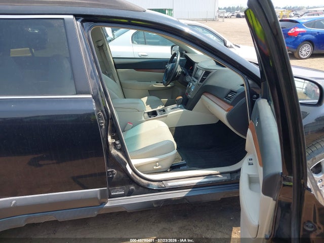 45700401 :رقم المزاد ، 4S4BRBLC1D3216441 vin ، 2013 Subaru Outback 2.5i Limited مزاد بيع