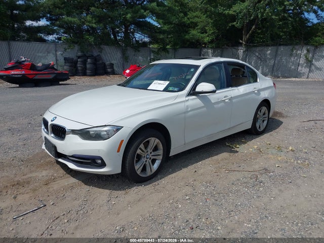 2017 Bmw 330i Xdrive მანქანა იყიდება აუქციონზე, vin: WBA8D9G59HNU58659, აუქციონის ნომერი: 45700443