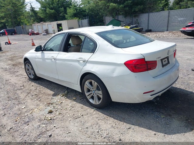 2017 Bmw 330i Xdrive მანქანა იყიდება აუქციონზე, vin: WBA8D9G59HNU58659, აუქციონის ნომერი: 45700443