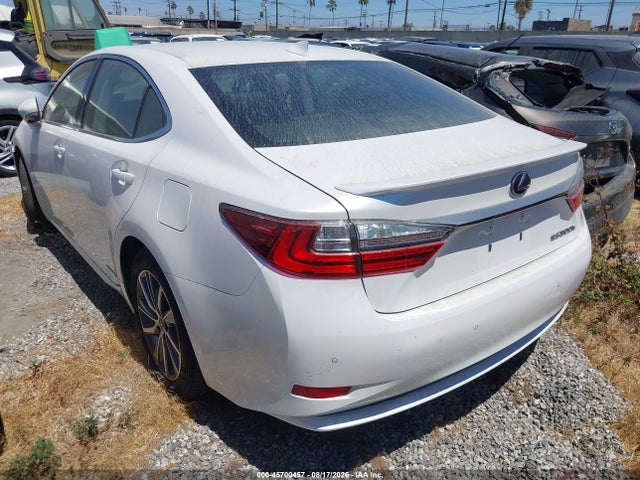 Lexus ES 300H 2017 JTHBW1GG3H2153647 Image 3