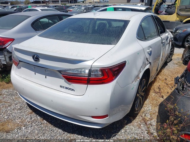 Lexus ES 300H 2017 JTHBW1GG3H2153647 Image 4
