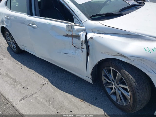 Lexus ES 300H 2017 JTHBW1GG3H2153647 Image 6