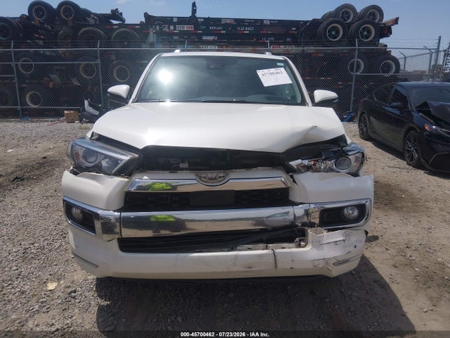 Toyota 4runner Limited 2020 JTEBU5JR9L5818515 Image 13