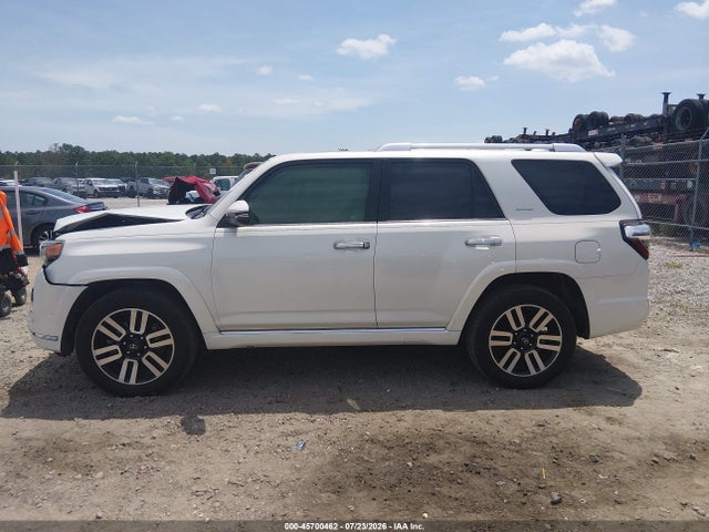 Toyota 4runner Limited 2020 JTEBU5JR9L5818515 Image 15