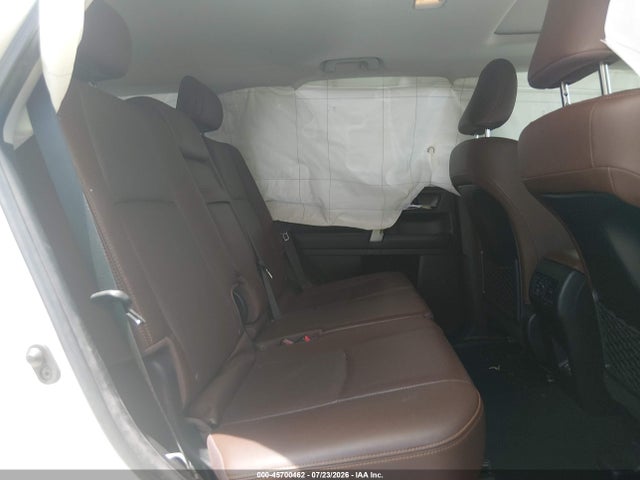 Toyota 4runner Limited 2020 JTEBU5JR9L5818515 Image 8