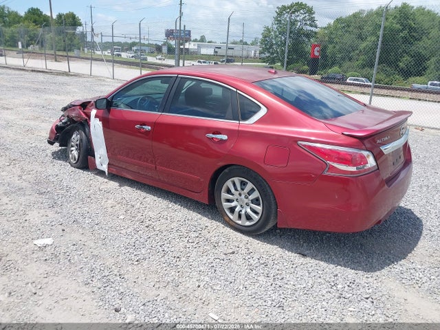 Nissan Altima 2.5 S 2015 1N4AL3AP7FC124918 Image 3