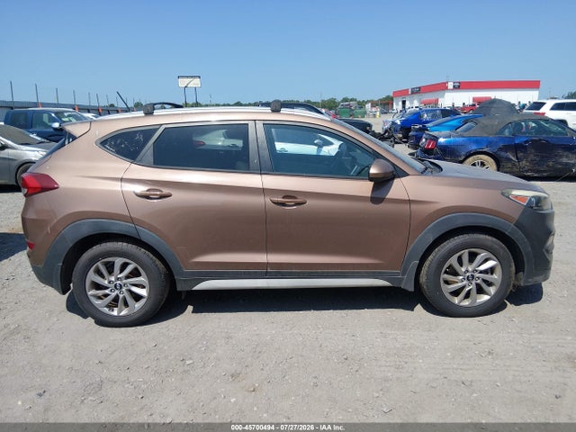 Продажа на аукционе авто 2017 Hyundai Tucson Se, vin: KM8J33A44HU397601, номер лота: 45700494