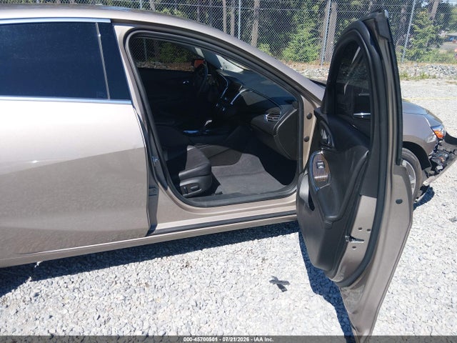 1G1ZE5ST4PF150657 Chevrolet Malibu Fwd 2lt