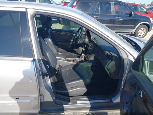 2004 Mercedes-benz C 240 4matic მანქანა იყიდება აუქციონზე, vin: WDBRF81J04F536427, აუქციონის ნომერი: 45700506