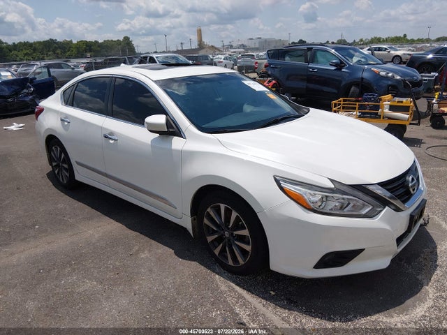 Продаж на аукціоні авто 2017 Nissan Altima 2.5 Sv, vin: 1N4AL3APXHC156667, номер лоту: 45700523