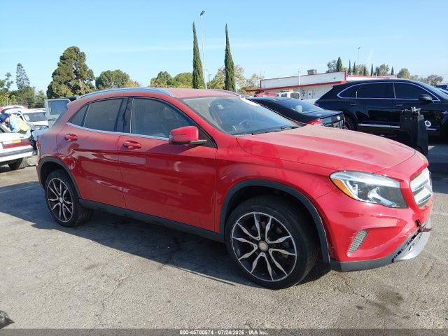WDCTG4GBXFJ167910 Mercedes-Benz Gla 250 4matic