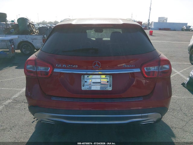 WDCTG4GBXFJ167910 Mercedes-Benz Gla 250 4matic