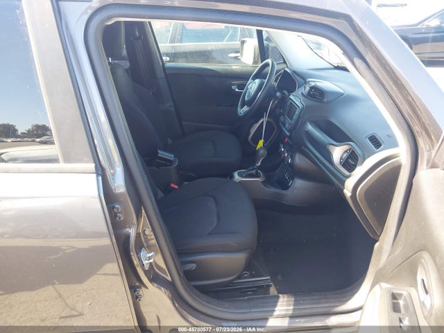 Продажа на аукционе авто 2017 Jeep Renegade Sport, vin: ZACCJAAB0HPE50396, номер лота: 45700577