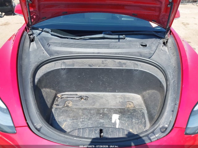 45700579 :رقم المزاد ، 5YJ3E1EA1KF307638 vin ، 2019 Tesla Model 3 Long Range/mid Range/standard Range/standard Range Plus مزاد بيع