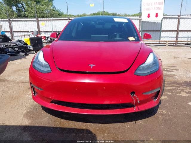 45700579 :رقم المزاد ، 5YJ3E1EA1KF307638 vin ، 2019 Tesla Model 3 Long Range/mid Range/standard Range/standard Range Plus مزاد بيع