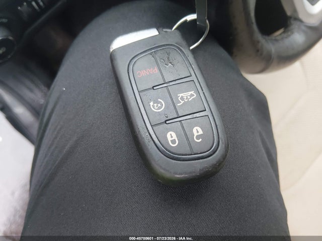 Продажа на аукционе авто 2016 Jeep Cherokee Limited, vin: 1C4PJLDS4GW281722, номер лота: 45700601