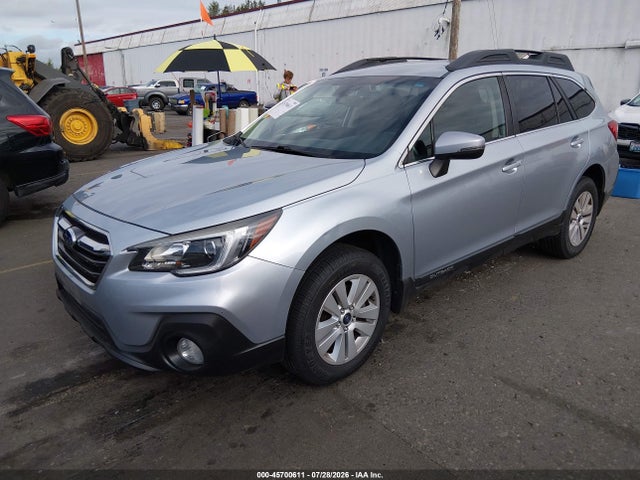 Subaru Outback 2.5i Premium 2018 4S4BSAFC4J3335218 Image 2