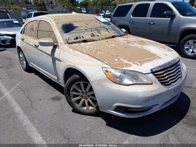 Продажа на аукционе авто 2013 Chrysler 200 Touring, vin: 1C3CCBBB5DN639809, номер лота: 45700648