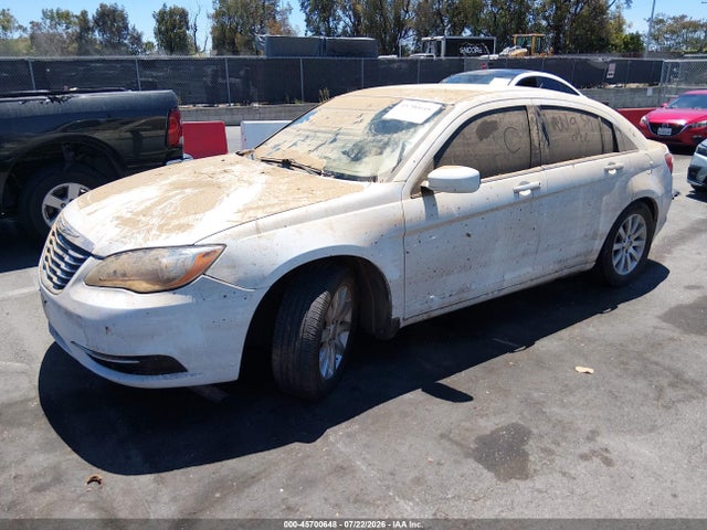 Продажа на аукционе авто 2013 Chrysler 200 Touring, vin: 1C3CCBBB5DN639809, номер лота: 45700648