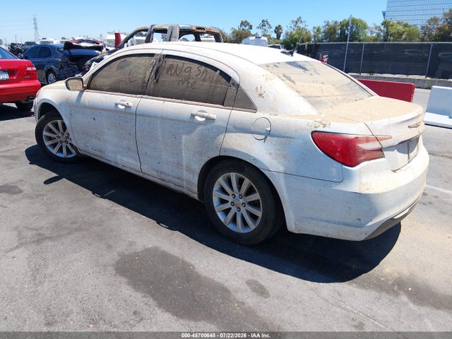 Продажа на аукционе авто 2013 Chrysler 200 Touring, vin: 1C3CCBBB5DN639809, номер лота: 45700648