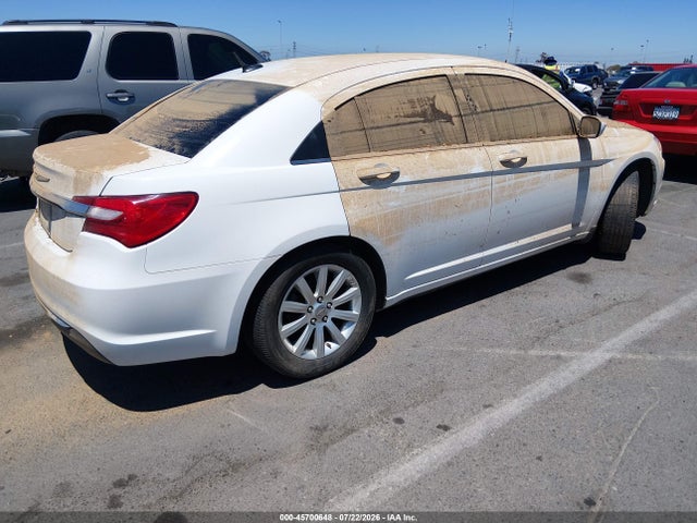 Продажа на аукционе авто 2013 Chrysler 200 Touring, vin: 1C3CCBBB5DN639809, номер лота: 45700648