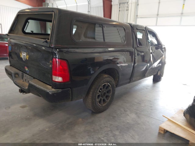 45700656 :رقم المزاد ، 1C6RR7FG1FS631645 vin ، 2015 Ram 1500 Express مزاد بيع