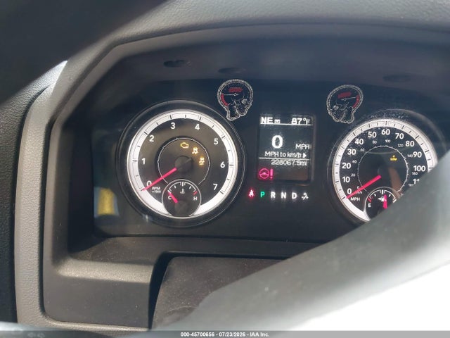 45700656 :رقم المزاد ، 1C6RR7FG1FS631645 vin ، 2015 Ram 1500 Express مزاد بيع