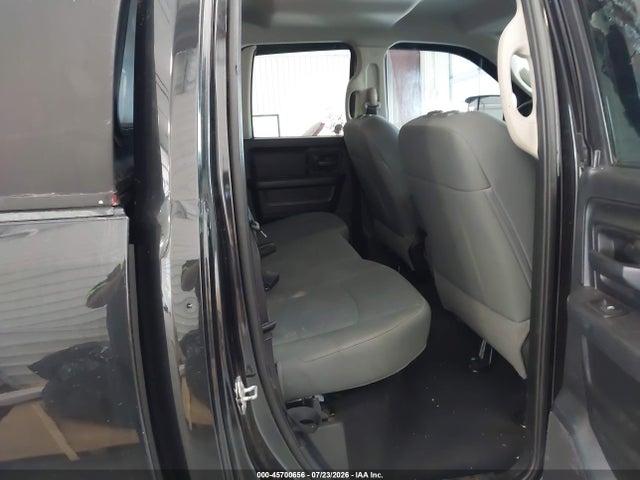 45700656 :رقم المزاد ، 1C6RR7FG1FS631645 vin ، 2015 Ram 1500 Express مزاد بيع
