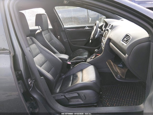 45700660 :رقم المزاد ، WVWHV7AJ6AW408649 vin ، 2010 Volkswagen Gti 4-door مزاد بيع