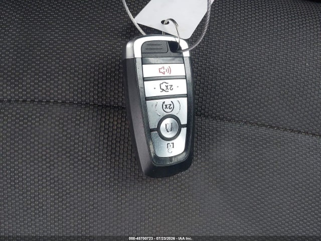 45700723 :رقم المزاد ، 1FATP8EM3H5236648 vin ، 2017 Ford Mustang V6 مزاد بيع