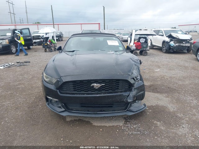 45700723 :رقم المزاد ، 1FATP8EM3H5236648 vin ، 2017 Ford Mustang V6 مزاد بيع