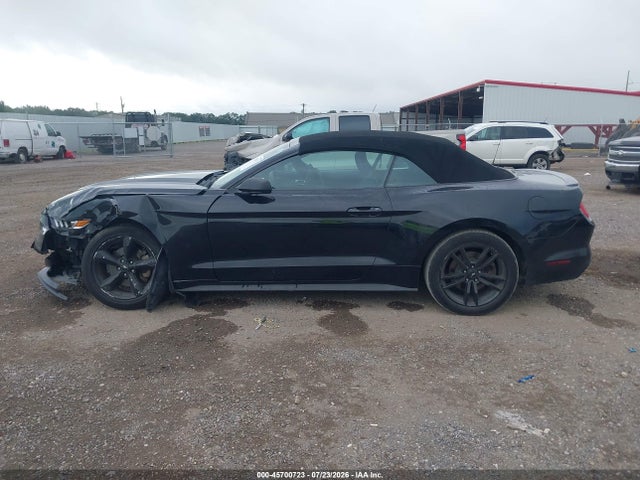 45700723 :رقم المزاد ، 1FATP8EM3H5236648 vin ، 2017 Ford Mustang V6 مزاد بيع