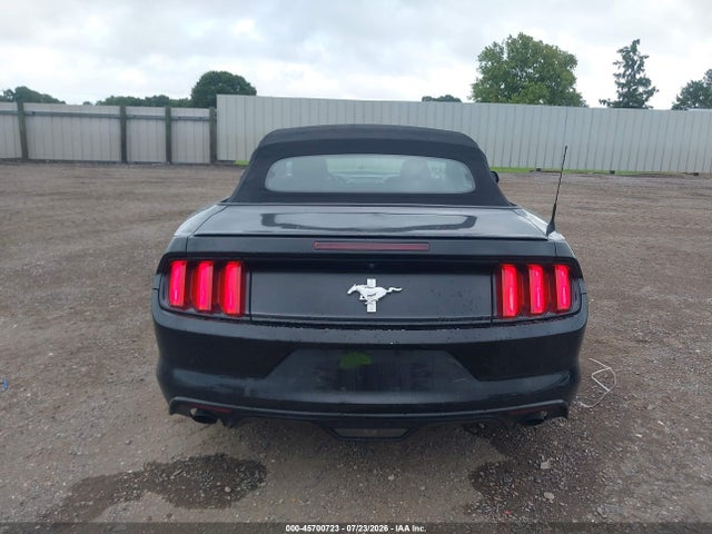 45700723 :رقم المزاد ، 1FATP8EM3H5236648 vin ، 2017 Ford Mustang V6 مزاد بيع
