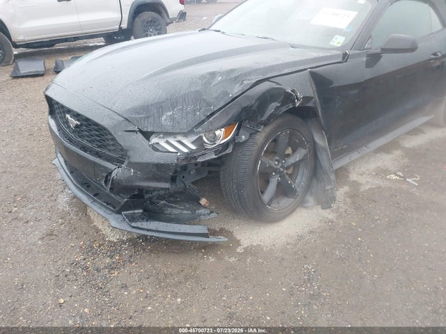 45700723 :رقم المزاد ، 1FATP8EM3H5236648 vin ، 2017 Ford Mustang V6 مزاد بيع