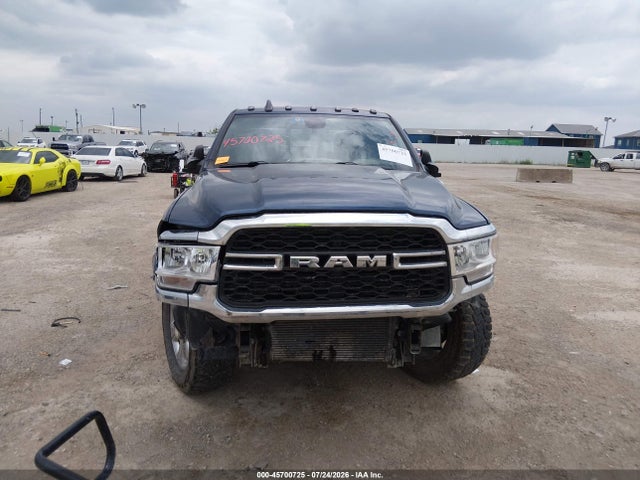2022 Ram 2500 Tradesman  4x4 6'4 Box მანქანა იყიდება აუქციონზე, vin: 3C6UR5CL5NG324274, აუქციონის ნომერი: 45700725