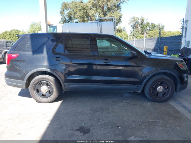 Ford Police Interceptor Utility 2018 1FM5K8AR1JGC49570 Image 18