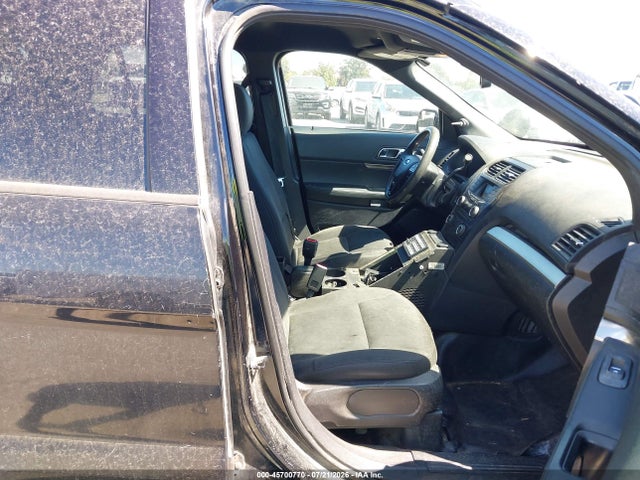 Ford Police Interceptor Utility 2018 1FM5K8AR1JGC49570 Image 5
