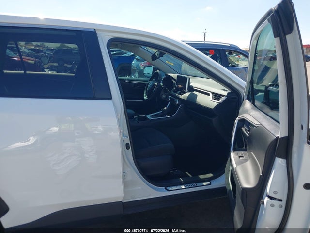 2T3H1RFV5PW288627 Toyota RAV4 LE