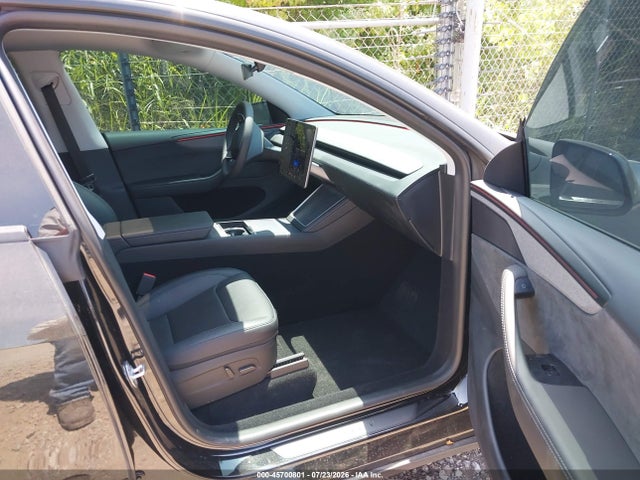 Продажа на аукционе авто 2026 Tesla Model Y All-wheel Drive/long Range Launch Series/premium All-wheel Drive, vin: 7SAYGDEE6TF377001, номер лота: 45700801