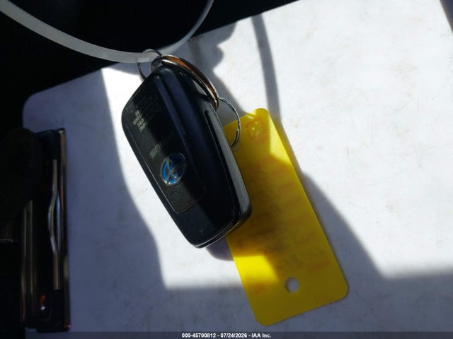 Toyota Prius Two 2018 JTDKBRFU5J3601535 Image 11