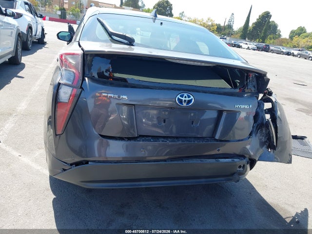 Toyota Prius Two 2018 JTDKBRFU5J3601535 Image 16