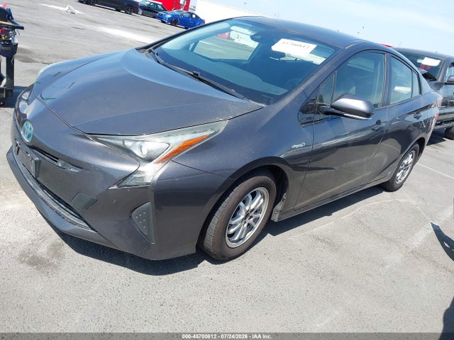 Toyota Prius Two 2018 JTDKBRFU5J3601535 Image 2