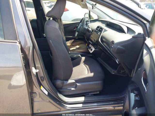 Toyota Prius Two 2018 JTDKBRFU5J3601535 Image 5